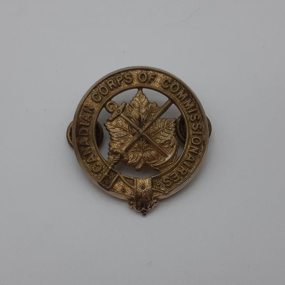 Cap Badge -Canadian Corps of Commissionaires - Picture 11 of 11
